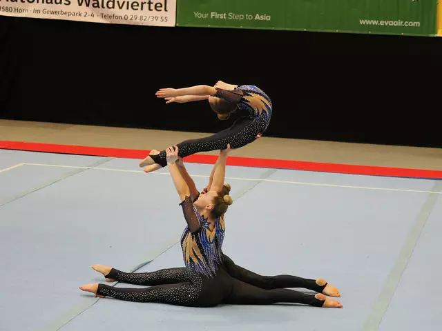 Nia Rosifka, Ella Geppel, Alma Rohrauer | Foto: Union Sportakrobatik Krems