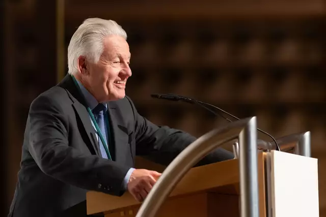 Der wiedergewählte OÖ Seniorenbund-Landesobmann und Landeshauptmann außer Dienst, Josef Pühringer, bei seinen Dankesworten. | Foto: OÖ Seniorenbund