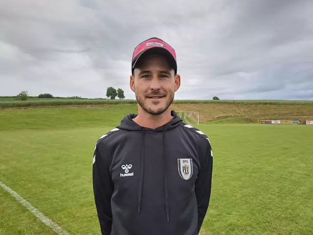 Nach elf Jahren in Utzenaich verlässt der gebürtige Mehrnbacher Manuel Zeppetzauer den Verein Richtung Peterskirchen. | Foto: Friedl