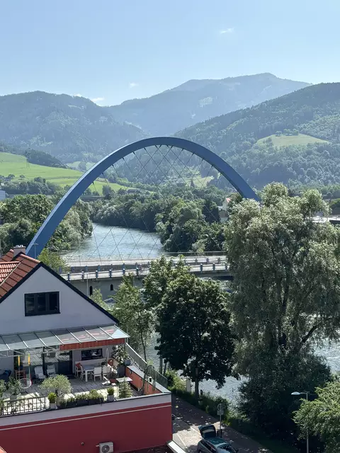 Es wäre notwendig, Geschäfte in die Stadt zu holen, die dem Wohlfühlen in Bruck zuträglich sind. | Foto: Kern