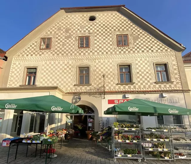 Seit mittlerweile 13 Jahren ist das Spar Marktplatzl am Frohnleitner Hauptplatz ein fester Teil des örtlichen Lebens. | Foto: Mario Tuller