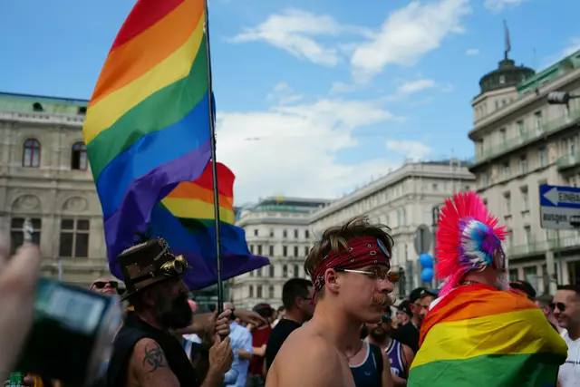 Auch die Vienna Pride, die am Wochenende ihren Höhepunkt erreichen sollte, steht im Zeichen der Trauer. | Foto: Barbara Schuster/RMW