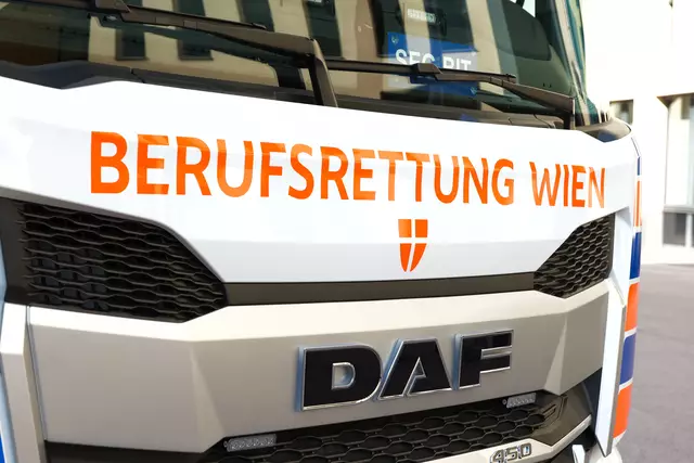 Der Bub wurde durch die Rettung notfallmedizinisch versorgt und in ein Spital gebracht, wo sich sein Zustand stabilisierte und er glücklicherweise bald wieder ansprechbar war. (Symbolfoto) | Foto: Maximilian Spitzauer/MeinBezirk