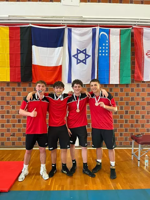 (v.l.) Stanislaus Steiner, Luca Kögl, Clemens Stöckl und Wolfgang Lentsch. | Foto: ASKÖ Ringsport VIVA Neufeld