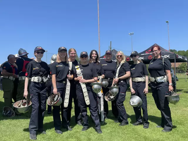 Die Kobersdorfer Feuerwehrmädels zeigten den Feuerwehren des Bezirks wie richtige Frauenpower aussieht!