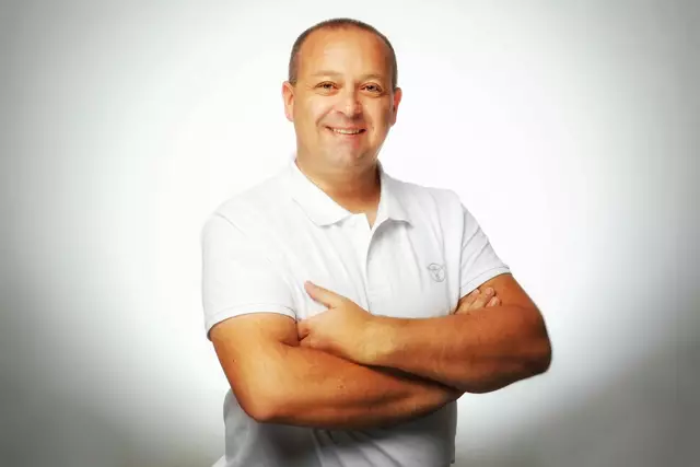 Andreas Felder ist Kameramann und psychosozialer Berater. | Foto: Felder