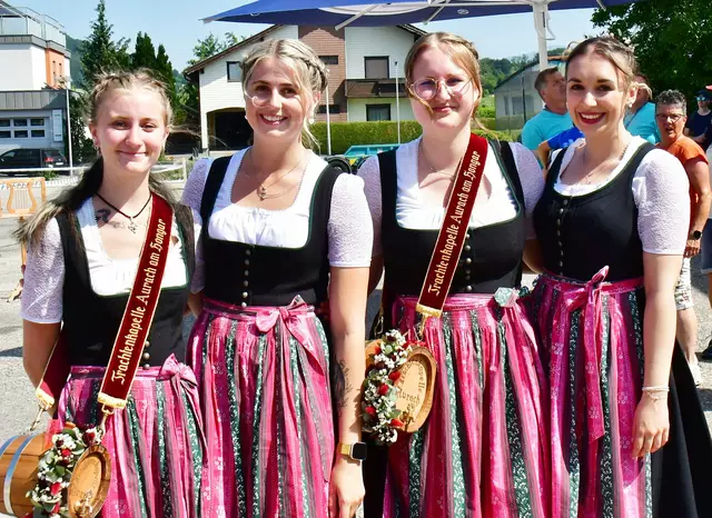 Marketenderinnen von Aurach am Hongar