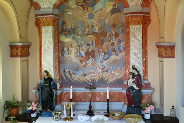 Ein Blick in den Altarraum der Lindenhanskapelle | Foto: Gerhard Langmann