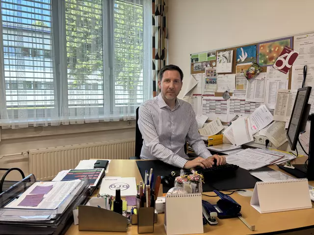 Direktor Markus Neuhold zu den Krisenplänen der Schule. | Foto: Rosenberger