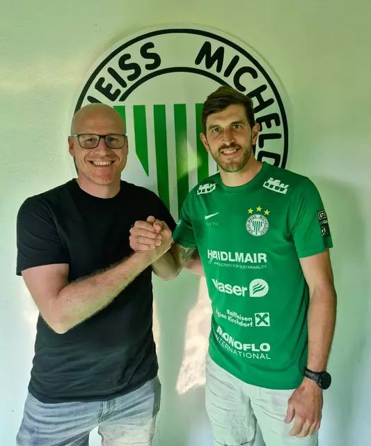 Andreas Pühringer mit Micheldorfs Trainer, Falko Feichtl. | Foto: Foto: Grün Weiß Micheldorf