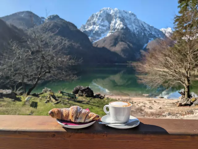 Auf der Terrasse des Lokals kann man eine wunderbare Aussicht genießen.  | Foto: MeinBezirk