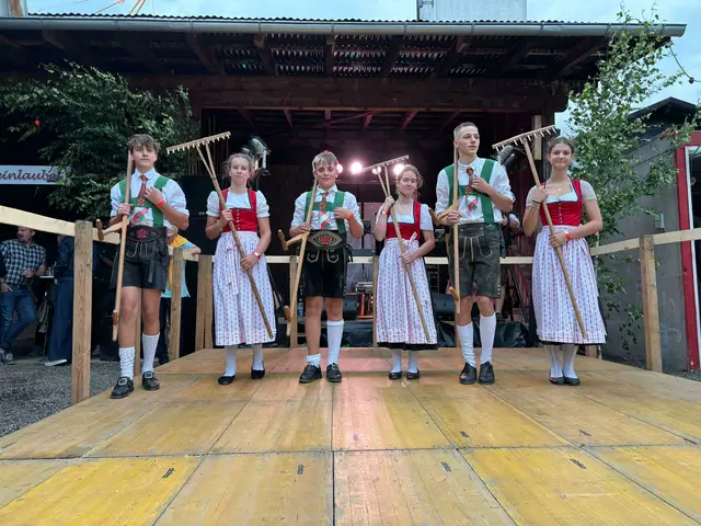 Beim Bangerschtfest in Götzens treffen Tradition, Sportsgeist und Genuss aufeinander.  | Foto: Sangl