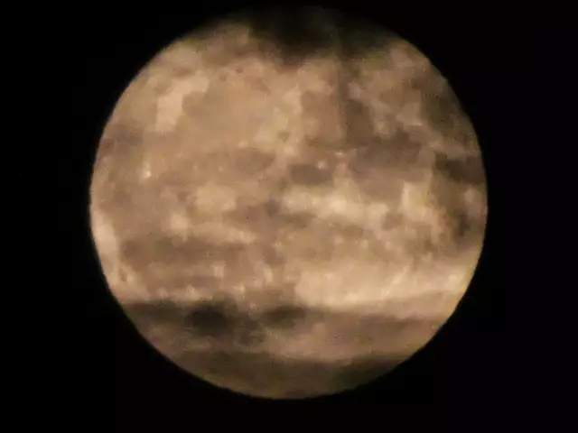 - Fotos 19 bis 22 / 10.06.2025, 22:58 bis 23:05 - | Foto: © Silvia Plischek