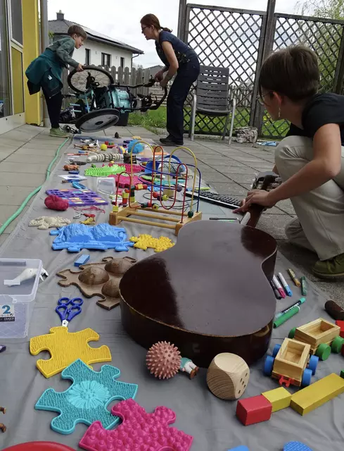 Im Therapiezentrum Pramet mit Therapeutinnen  | Foto: Katrin Böhler