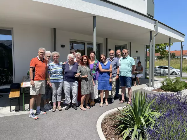 Zahlreiche Besucherinnen und Besucher feierten mit den Bewohnerinnen und Bewohner das erste VIVIO-Grätzelfest. | Foto: OSG