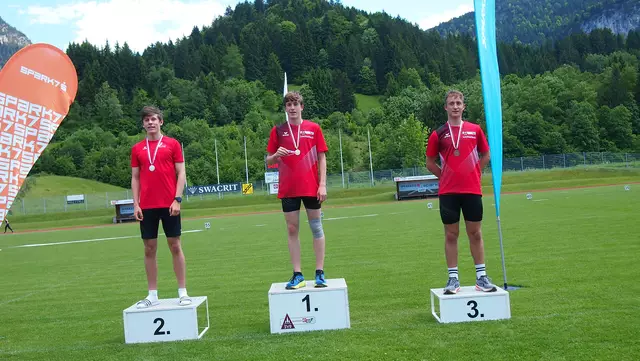Stockerlplätze für die männlichen U18-Athleten | Foto: Witting