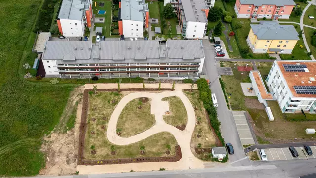 Die Klimainsel Riesenederpark in Pregarten ist für den adapterra award nominiert. | Foto: Roman Gutenthaler