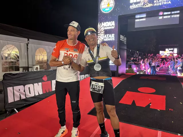 Azmi überquerte als "Last Finisher" die Ziellinie, wo Michi Weiss schon auf ihn wartete.