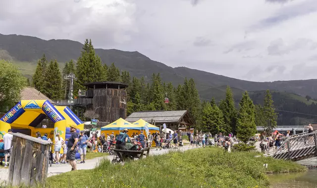 Die Familien waren vom Unterhaltungsprogramm begeistert. | Foto: Land Tirol/Die Fotografen