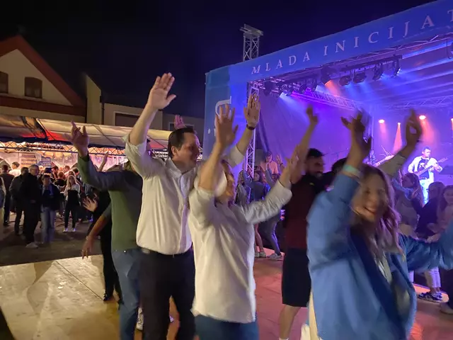 Partytime am Kirchenplatz