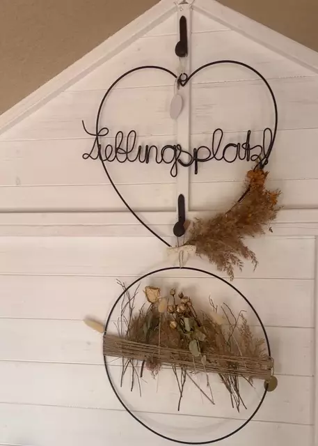 Ein liebevoll gestaltetes Dekohäuschen zur Selbstbedienung | Foto: Körber