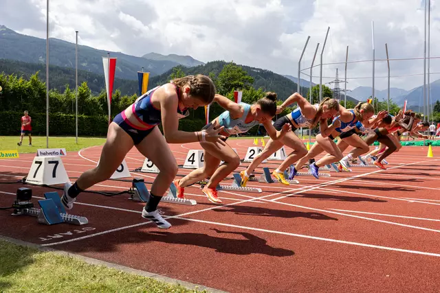 Bei den Österreichischen U18-Leichtathletik-Meisterschaften am USI-Gelände in Innsbruck regnete es Medallien für die Tirolerinnen und Tiroler. | Foto: TLV / Udo Frizzi