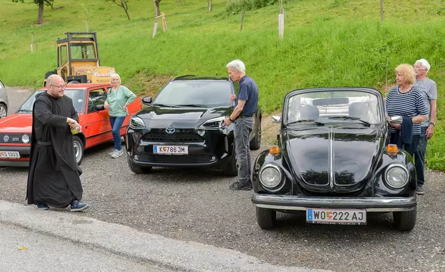 Bereits im Vorjahr kamen viele zur Fahrzeugsegnung. | Foto: Gerhard Pulsinger