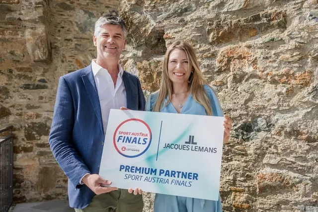 2025 dürfen sich die Erstplatzierten neben den begehrten Medaillen über eine Jacques Lemans Uhr freuen. | Foto: SAF/GEPA