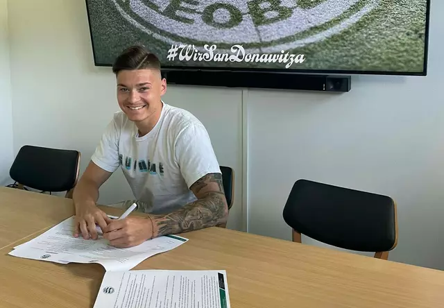 Die Tinte ist trocken! Jürgen Lemmerer hat einen Vertrag beim DSV Leoben unterschrieben. | Foto: DSV Leoben