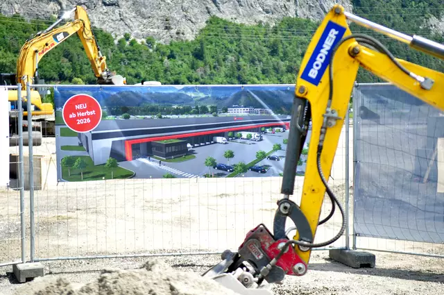 Seit April wird am Firmengelände mit Hochdruck gearbeitet. | Foto: Hassl