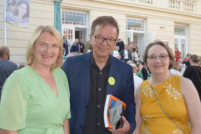 Helga Krismer, Rudi Anschober und Sabine Macha. | Foto: Roland Weber/RMA