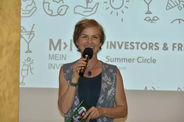 Angelika Ertl moderierte den Abend. | Foto: MeinBezirk