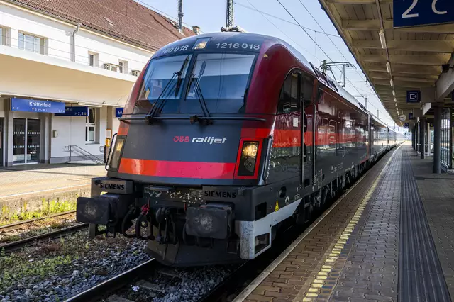 Der Zielbahnhof für die Formel 1 ist Knittelfeld. | Foto: Red Bull Content Pool