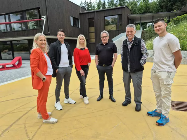 Sabine Gerl, Florian Mayer, Evelyn Führer, Gerhard Pohl, Wolfgang Weiss, Aleksandar Würzinger. | Foto: SOS-Kinderdorf