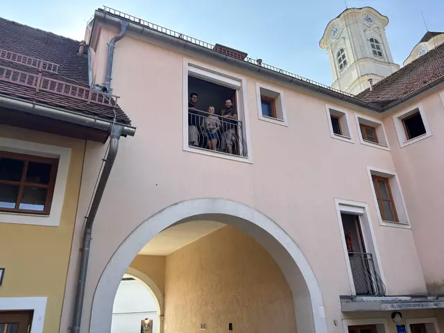 Das Team von "Way of Hope" schaut mit Zuversicht aus der Wohnung darauf, den ukrainischen Familien neue Hoffnung zu geben. | Foto: WAY of HOPE