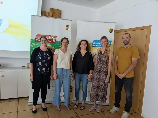 V. l.: Andrea Übleis (Land OÖ), Julia Horeth und Gabriele Foseteder-Zehetner(Kraftschöpfen), Daniela Rumetshofer (Frühe Hilfen) und Martin Eckerstorfer (Regionalbetreuer). | Foto: Eckerstorfer