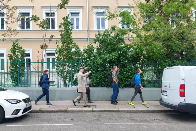 Mit dem Grätzllabor wird Währing zu Fuß erkundet. | Foto: Grätzllabor Währing/Magdalena Gössinger