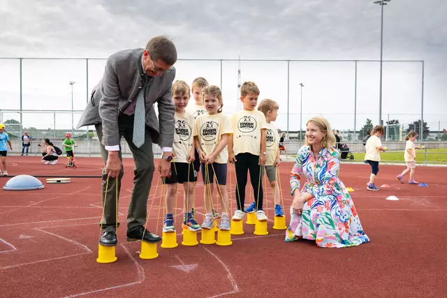 Bei verschiedenen Stationen mussten die Kinder Geschicklichkeit, Ausdauer und Teamgeist beweisen. | Foto: Land OÖ