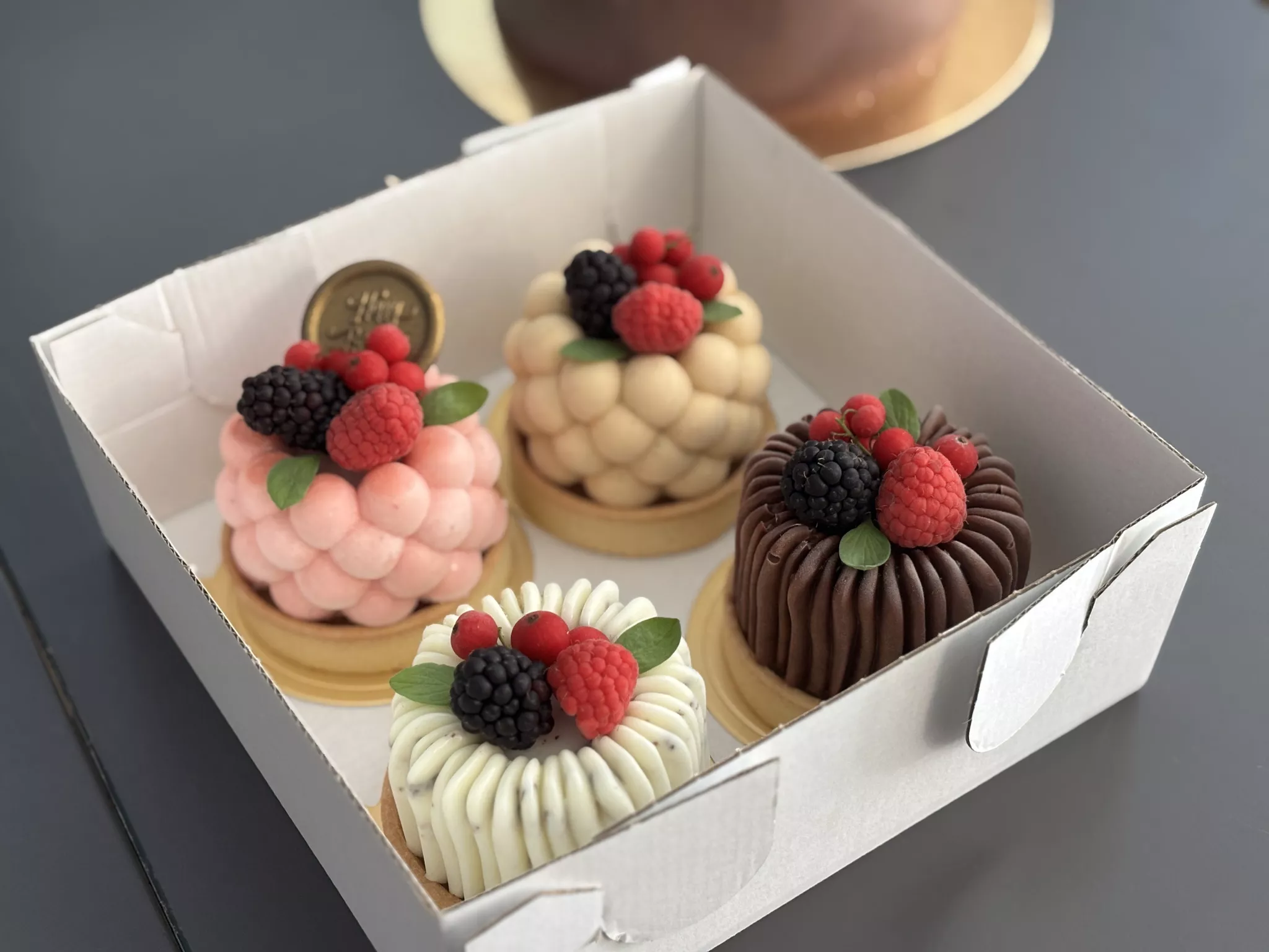 Bei-Anton-s-Tafel-gibt-es-k-stliches-handgemachtes-Eis