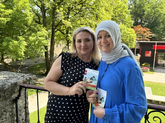 Die Stadtteilmütter Besa (links) und Tezcan. | Foto: Lisa Gold