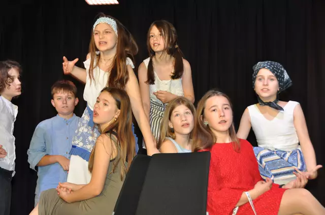 Die 1a übt die hohe Kunst des Schauspiels: Jede Rolle erfordert eine andere Emotion. | Foto: BG/BRG Perchtoldsdorf