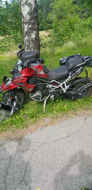  Beide Fahrzeuge wurden beschädigt.  | Foto: Freiwillige Feuerwehr Siebenbrünn-Riegersdorf