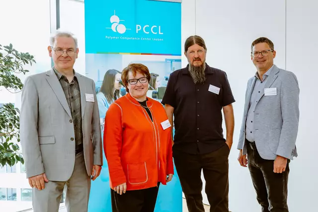 Das Management des Comet-Zentrums unter der Leitung von Frau Dr. Elisabeth Ladstätter freut sich über den erfolgreichen Projektstart. Im Bild: Dieter Gruber, Elisabeth Ladstätter, Gernot Oreski und Markus Wolfahrt (v. l.) | Foto: Armin Russold