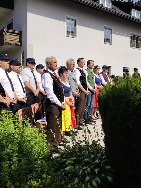 Eherengäste aus der Politik waren auch anwesend. | Foto: MeinBezirk