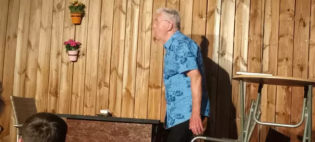 Tino als Hr. Weber in MA - THH