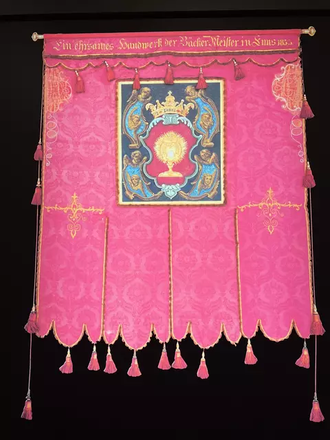 Zunftfahne des ehrsamen Handwerks der Bäckermeister in Enns  aus 1853.  | Foto: Museumverein Enns