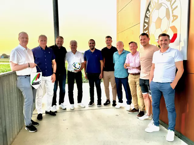 Glückwünsche an die Aufsteiger Hengsberg und Heimschuh-Kitzeck sowie Steirer-Cup-Sieger Tillmitsch beim Ligastammtisch | Foto: Michl