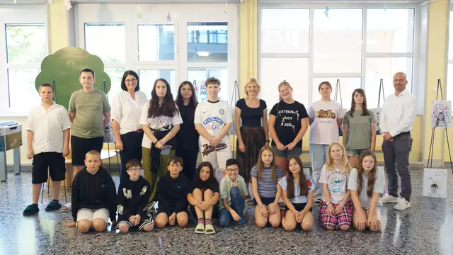 Die 1b-Klasse präsentierte in der Aula der Mittelschule Voitsberg ihr Projekt. | Foto: Schrapf