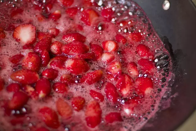 Das bekannteste und beliebteste Einkochprodukt ist Marmelade. | Foto: pixabay/purpleZi