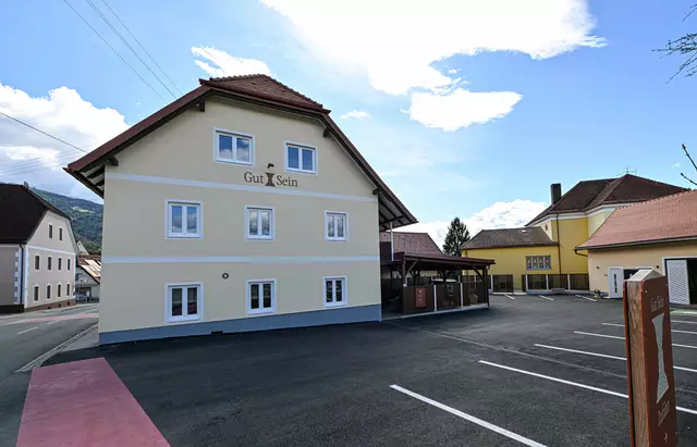 Das Hotel "Gut Sein" wurde erst vor kurzem neu eröffnet. | Foto: Tribondeau